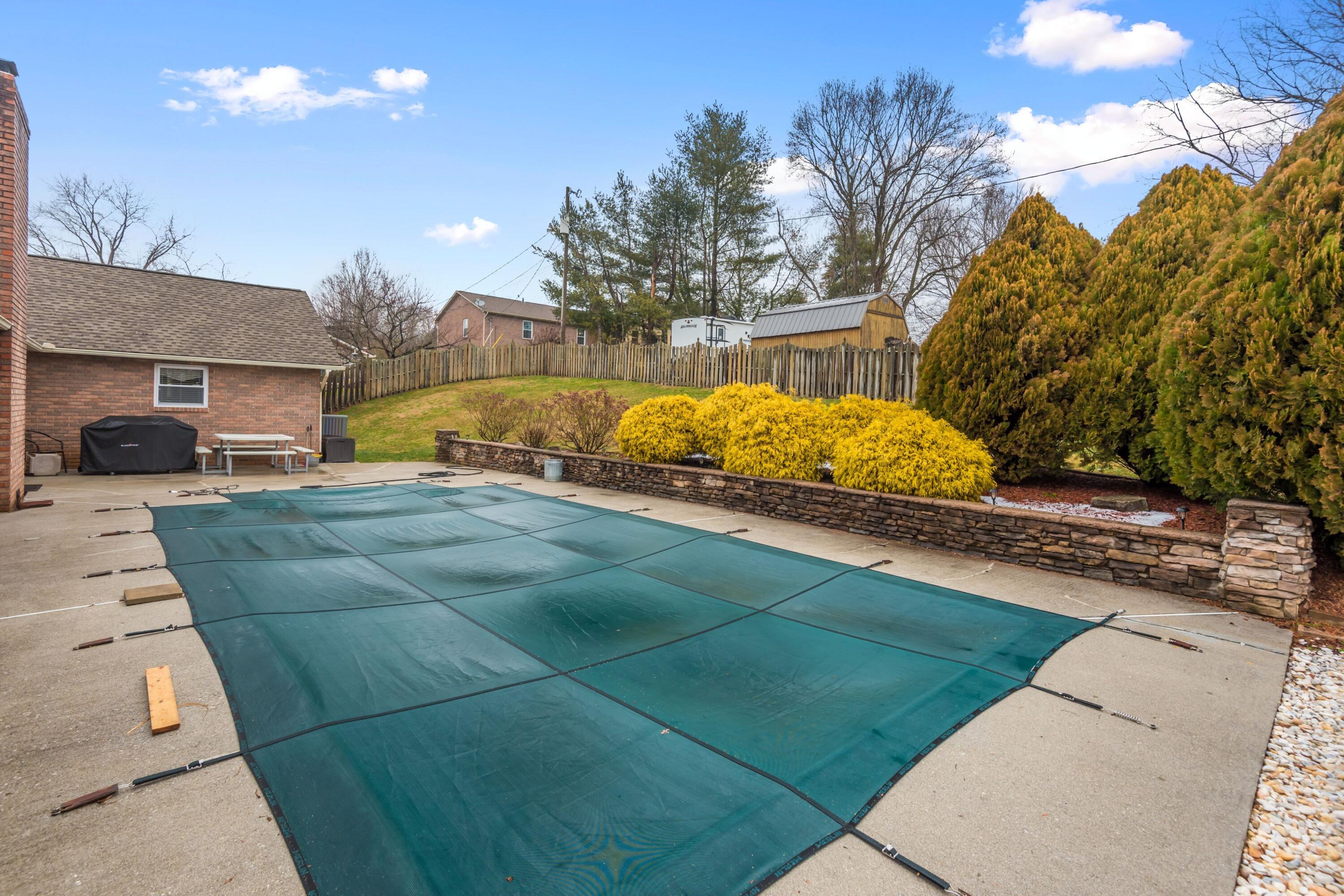 7732 Norwich Road Powell, TN 37849 - Photo 22 of 24 Norwich pool
