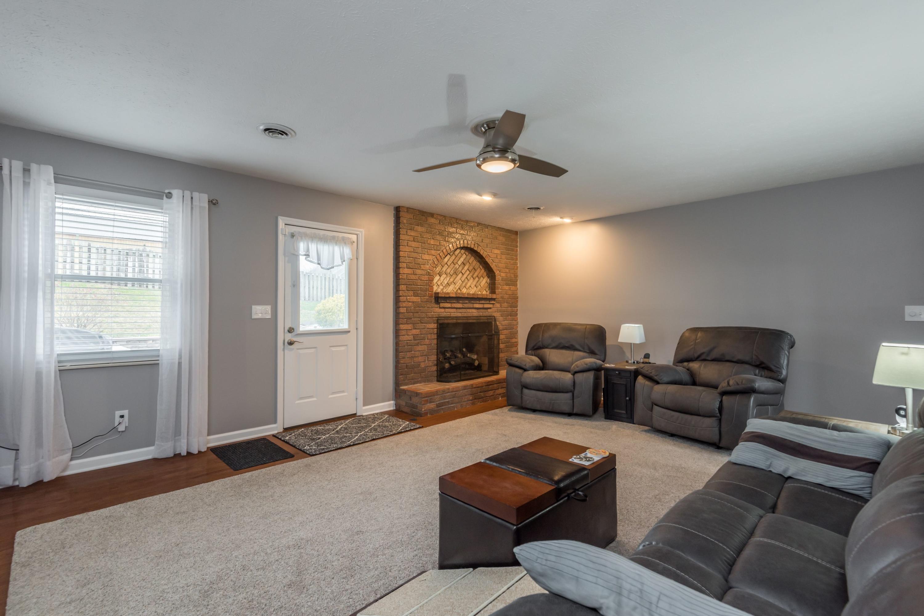 7732 Norwich Road Powell, TN 37849 - Photo 5 of 24 Norwich family room 3