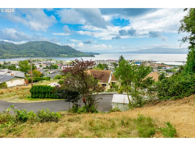 $115,000 | 4200-4300 Evergreen Avenue, Garibaldi, OR 97118