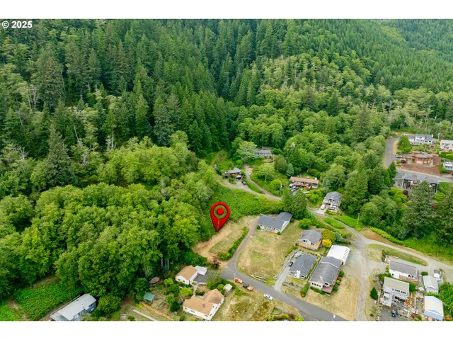 $115,000 | 4200-4300 Evergreen Avenue, Garibaldi, OR 97118