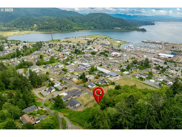 $115,000 | 4200-4300 Evergreen Avenue, Garibaldi, OR 97118