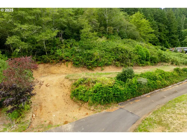 $115,000 | 4200-4300 Evergreen Avenue, Garibaldi, OR 97118