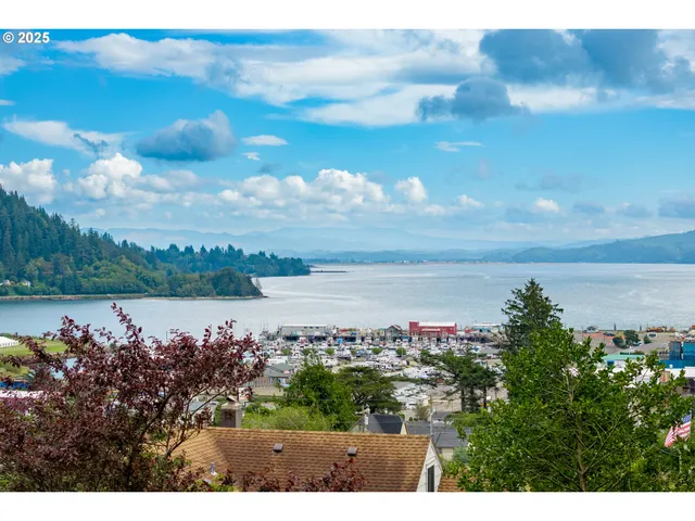 $115,000 | 4200-4300 Evergreen Avenue, Garibaldi, OR 97118