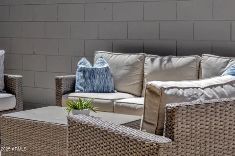 $749,000 | 7449 East Via De Luna Drive, Scottsdale, AZ 85255