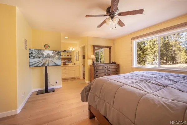 $3,200 | 189 Oriole Drive, Big Bear Lake, CA 92315