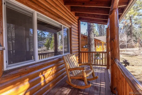 $3,200 | 189 Oriole Drive, Big Bear Lake, CA 92315
