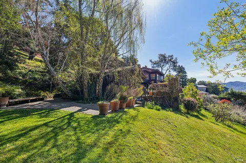 $2,650,000 | 16 Malvino Court, Tiburon, CA 94920