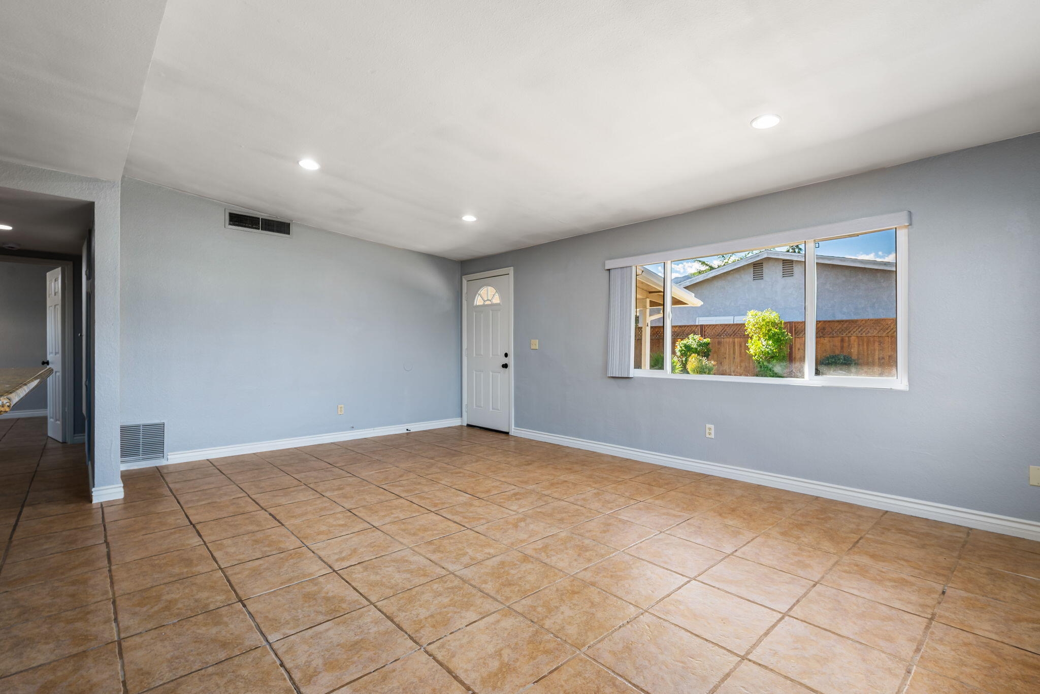 73333 Santa Rosa Way Palm Desert, CA 92260 - Photo 22 of 37 a view of an empty room with a window