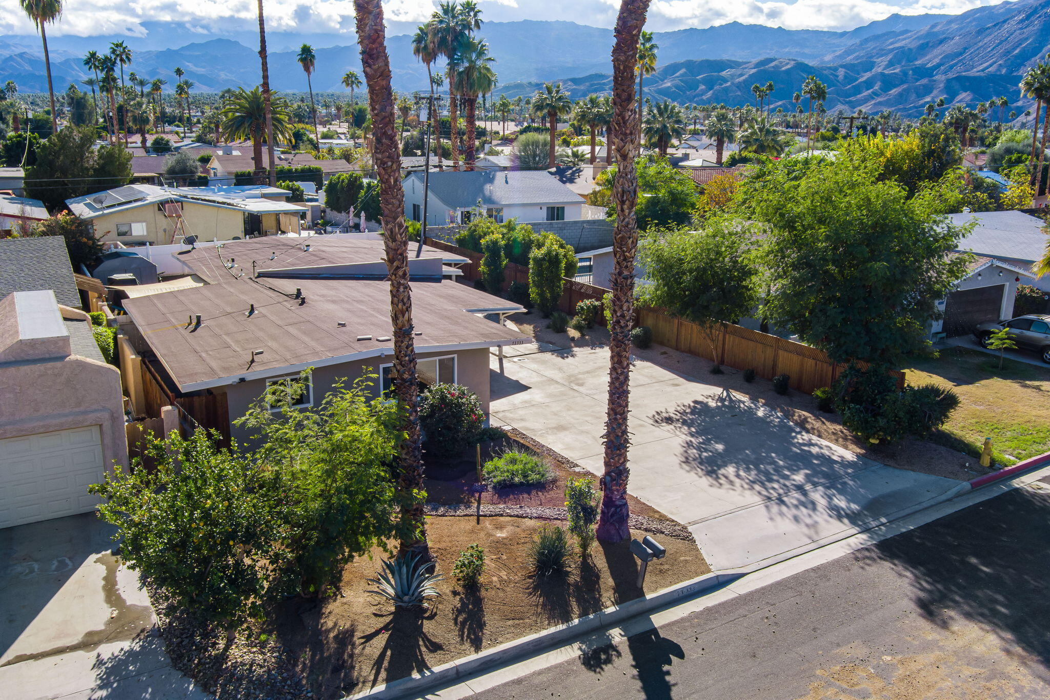 73333 Santa Rosa Way Palm Desert, CA 92260 - Photo 34 of 37 a view of a city
