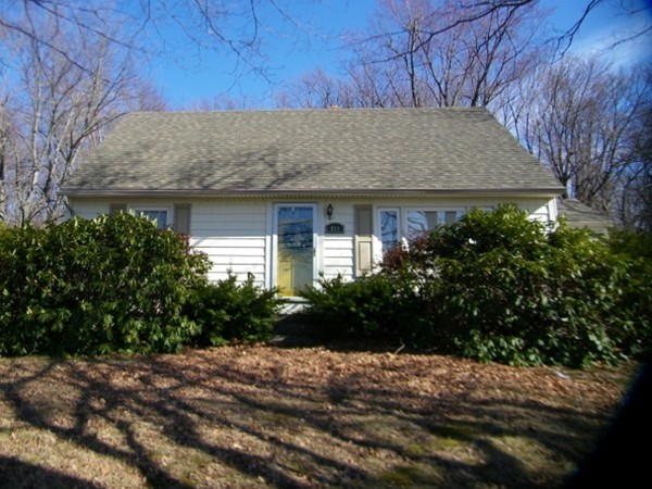 218 Shaker Road East Longmeadow, MA 01028 - Photo 1 of 6 Gallery Image 1