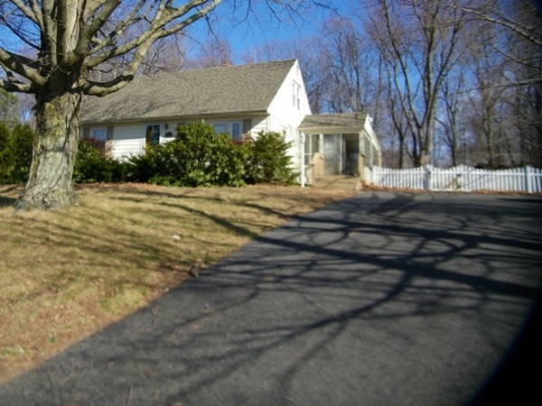 218 Shaker Road East Longmeadow, MA 01028 - Photo 2 of 6 Gallery Image 2
