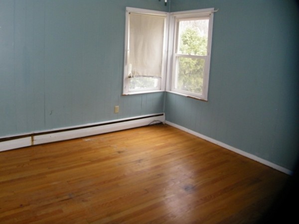 218 Shaker Road East Longmeadow, MA 01028 - Photo 5 of 6 Gallery Image 5