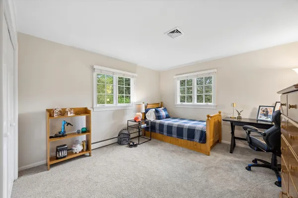$1,049,000 | 698 Kenilworth Avenue, Glen Ellyn, IL 60137