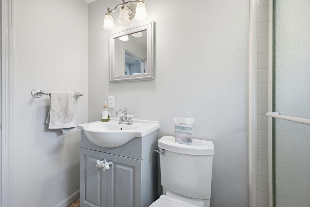 592 Hodsdon Road Pownal, ME 04069 - Photo 19 of 35 1st floor full bath