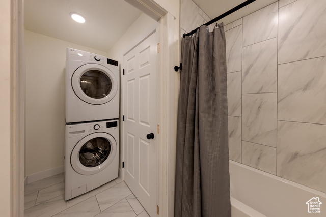 33 Merriam Court Moab, UT 84532 - Photo 46 of 56 Downstairs laundry room with brand new washer and dryer.