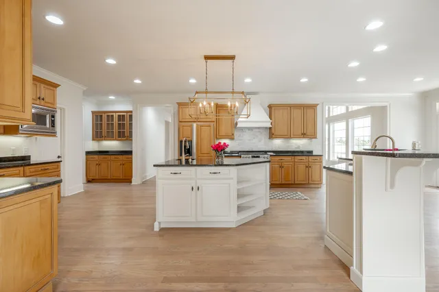 $1,395,000 | 9329 Windrose Circle, Ooltewah, TN 37363