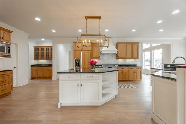 $1,395,000 | 9329 Windrose Circle, Ooltewah, TN 37363