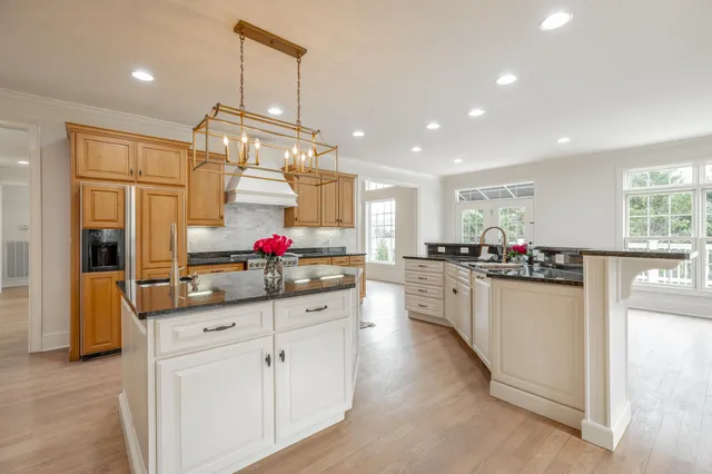 $1,395,000 | 9329 Windrose Circle, Ooltewah, TN 37363