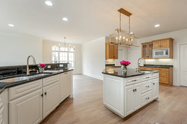 $1,395,000 | 9329 Windrose Circle, Ooltewah, TN 37363