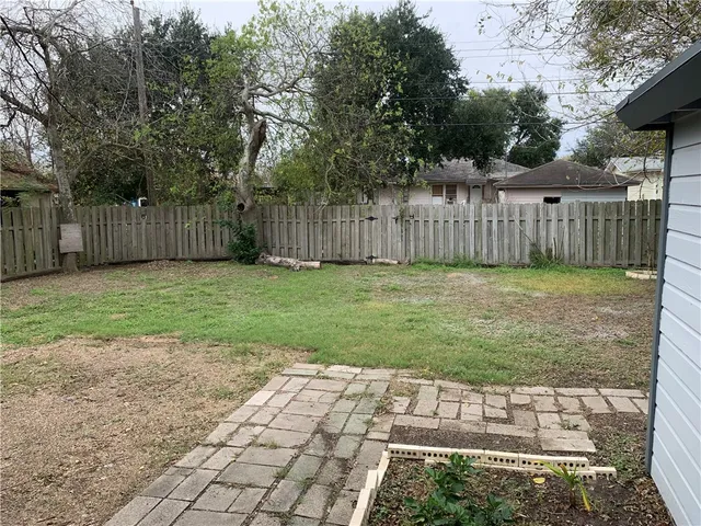 $1,450 | 726 Sheridan Drive, Corpus Christi, TX 78412