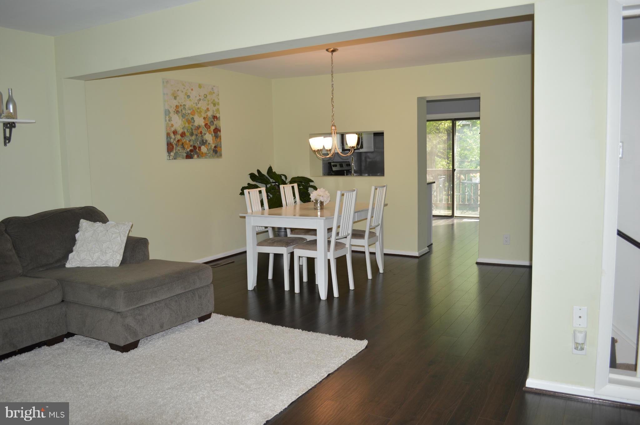 1653 Valencia Way Reston, VA 20190 - Photo 5 of 17 Interior (General)