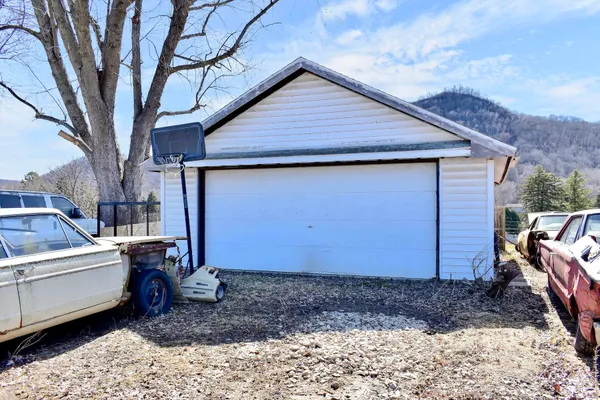 $320,000 | 115 Keiper Drive, Minnesota City, MN 55959