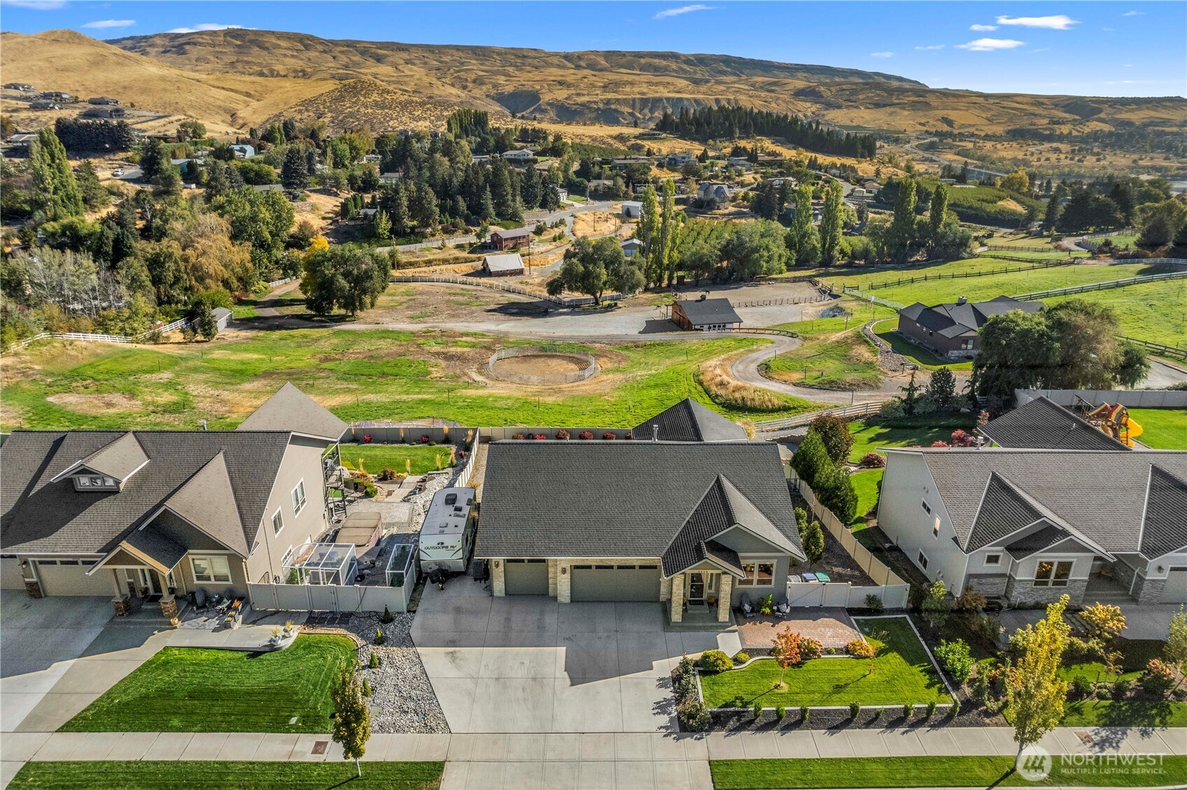 3525 Dianna Way Wenatchee, WA 98801 - Photo 28 of 28 a view of yard with outdoor seating and mountain view