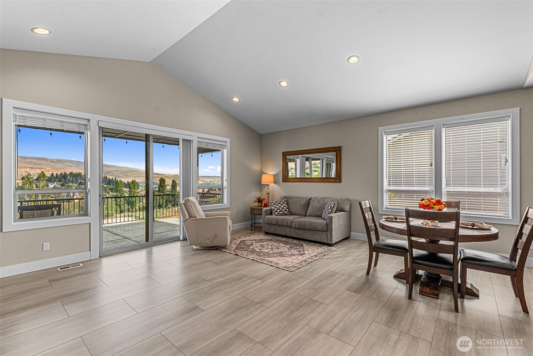3525 Dianna Way Wenatchee, WA 98801 - Photo 5 of 28 a living room with furniture and a wooden floor