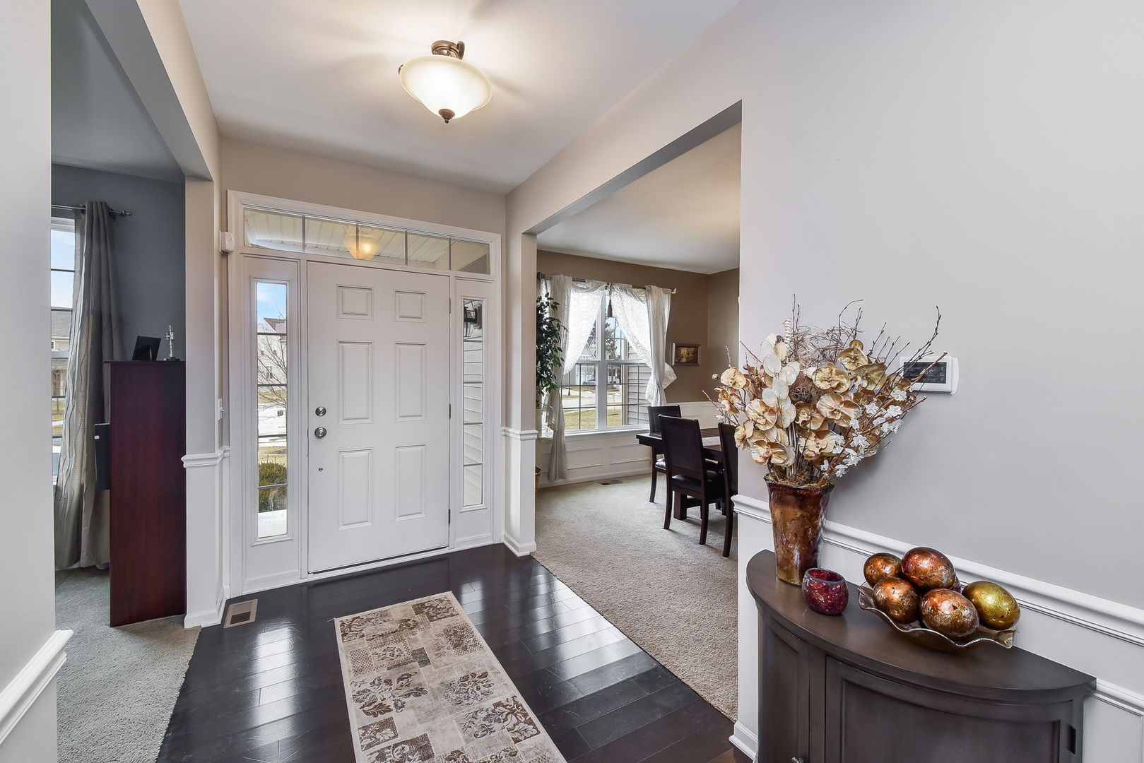 2-s548 Maple Terrace Warrenville, IL 60555 - Photo 2 of 31