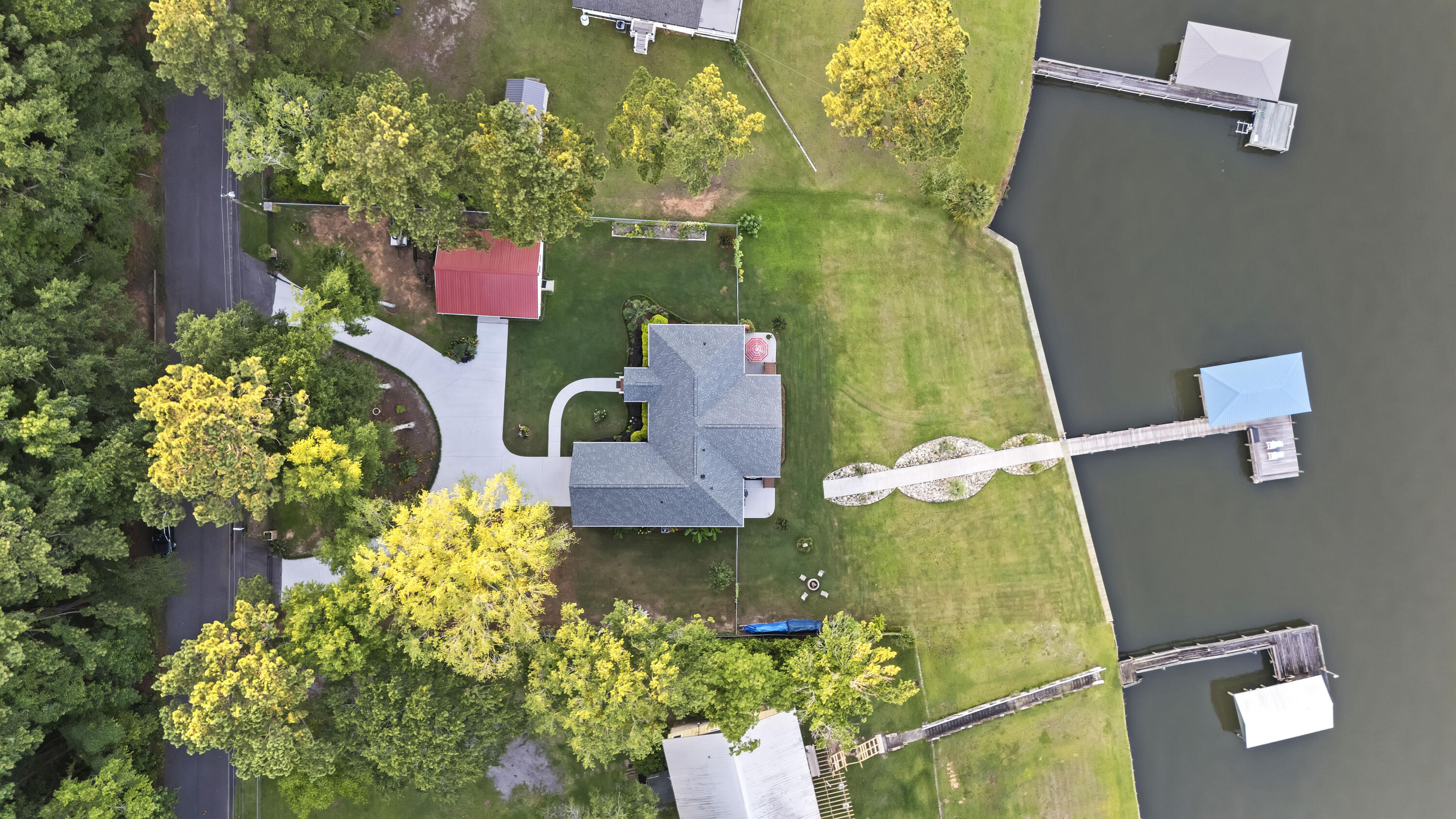 359 Green Street Santee, SC 29142 - Photo 8 of 29 DJI_20250618200047_0411_D