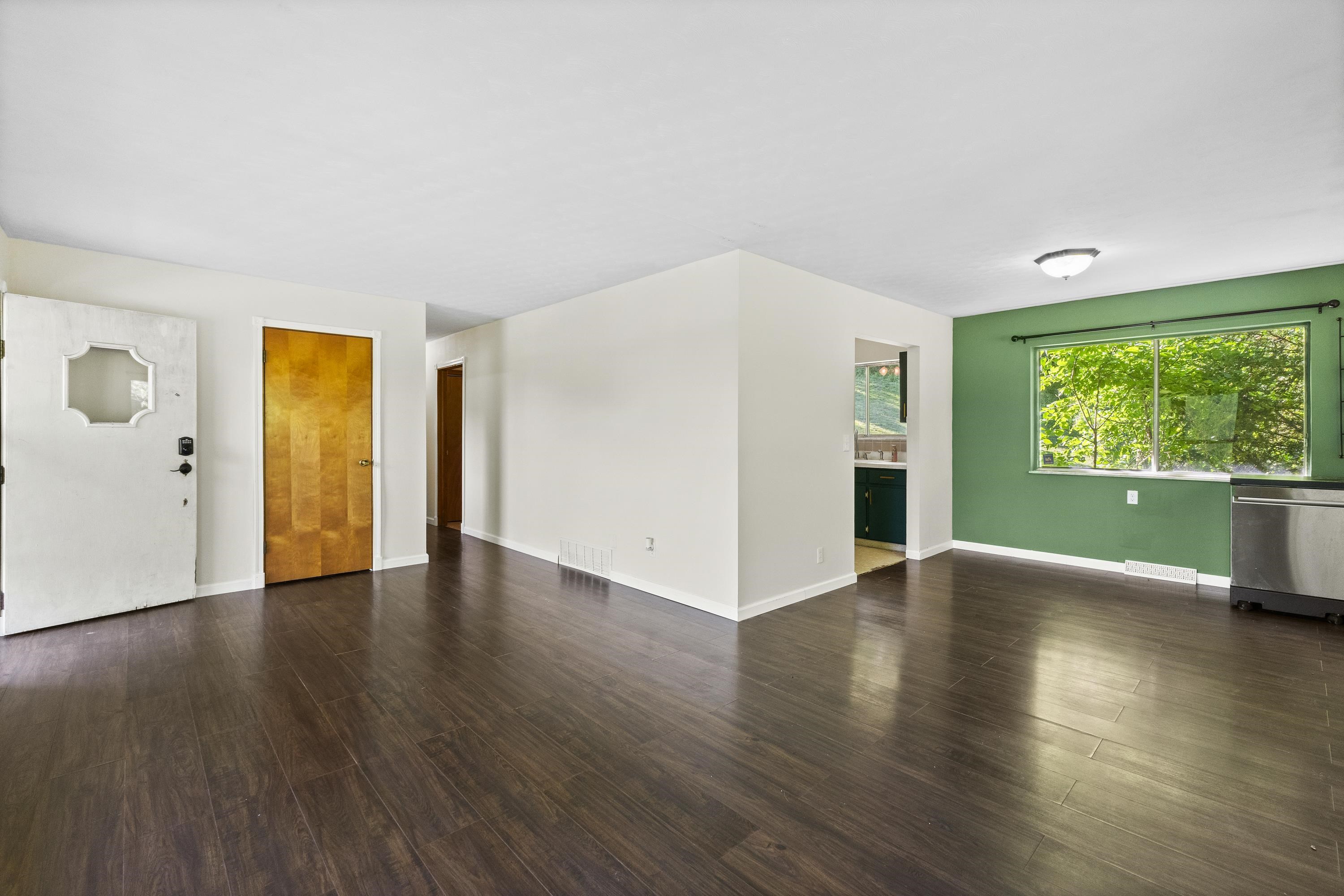 844 Bellefonte Princess Road Ashland, KY 41102 - Photo 7 of 34