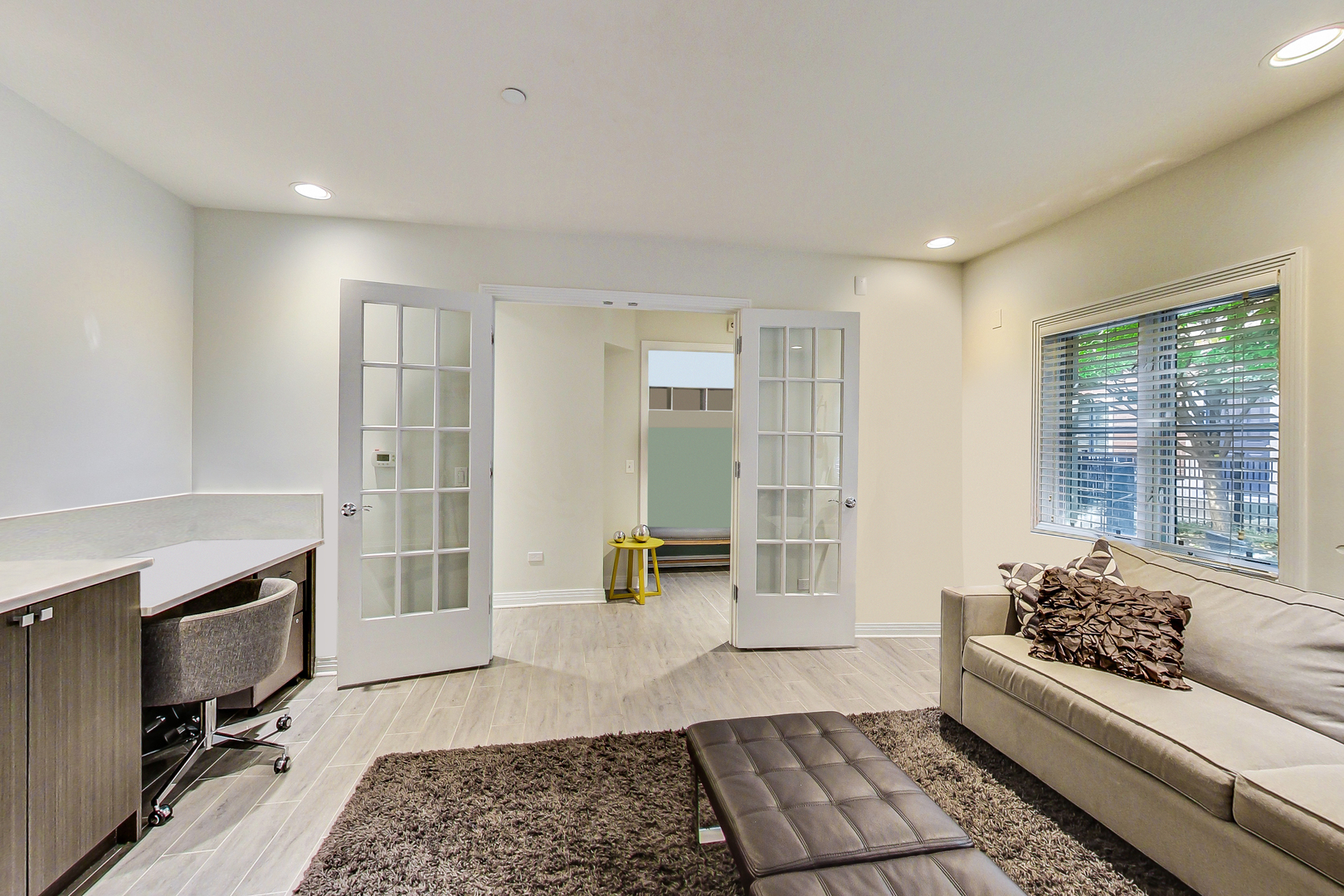 1137 West Monroe Street Chicago, IL 60607 - Photo 4 of 33 a living room with furniture and a fireplace