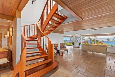 a view of entryway and hall