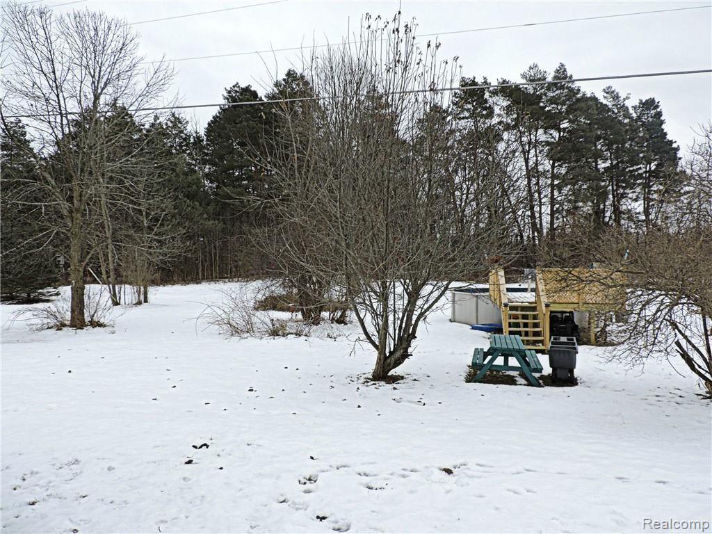 13390 Tuscola Road Clio, MI 48420 - Photo 21 of 24 DSCN5321.JPG