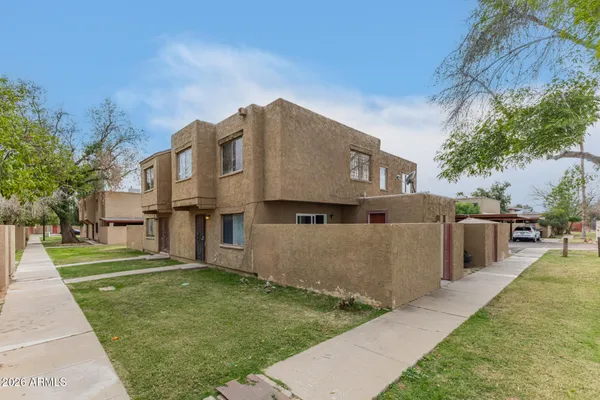$215,000 | 4267 North 68th Lane, Phoenix, AZ 85033