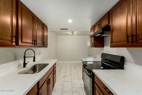 $215,000 | 4267 North 68th Lane, Phoenix, AZ 85033