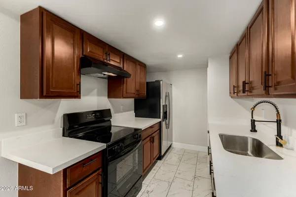 $215,000 | 4267 North 68th Lane, Phoenix, AZ 85033