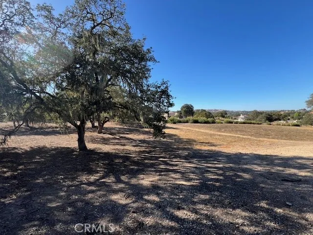 1810 Fire Rock Loop Templeton, CA 93465 - Photo 2 of 8 a view of an ocean