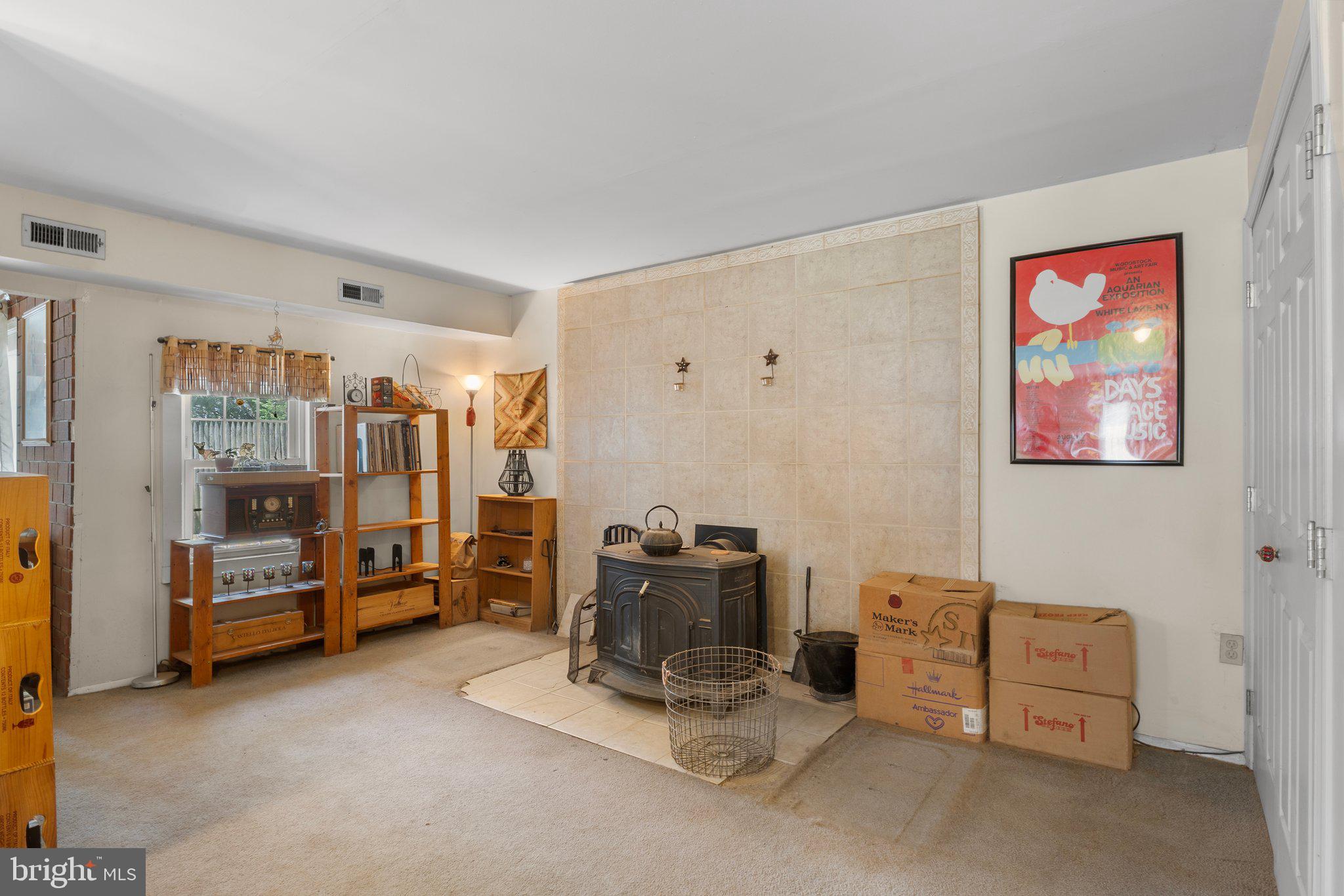 15921 Frederick Road Woodbine, MD 21797 - Photo 18 of 41 Cozy space with rustic charm.