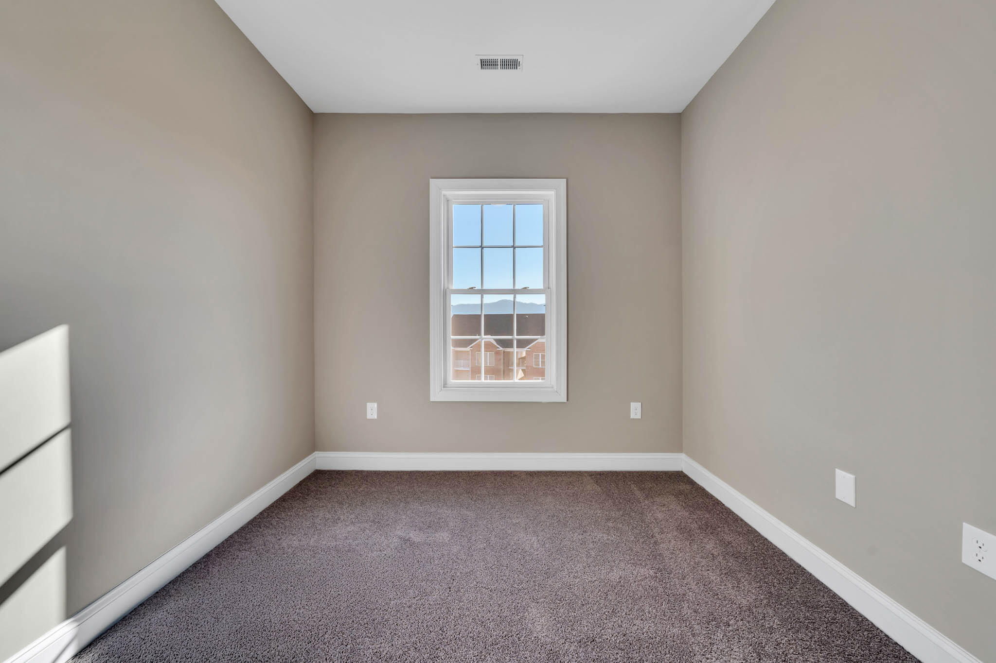 5631 Huntridge Road Roanoke, VA 24019 - Photo 30 of 40 29_Bedroom 3