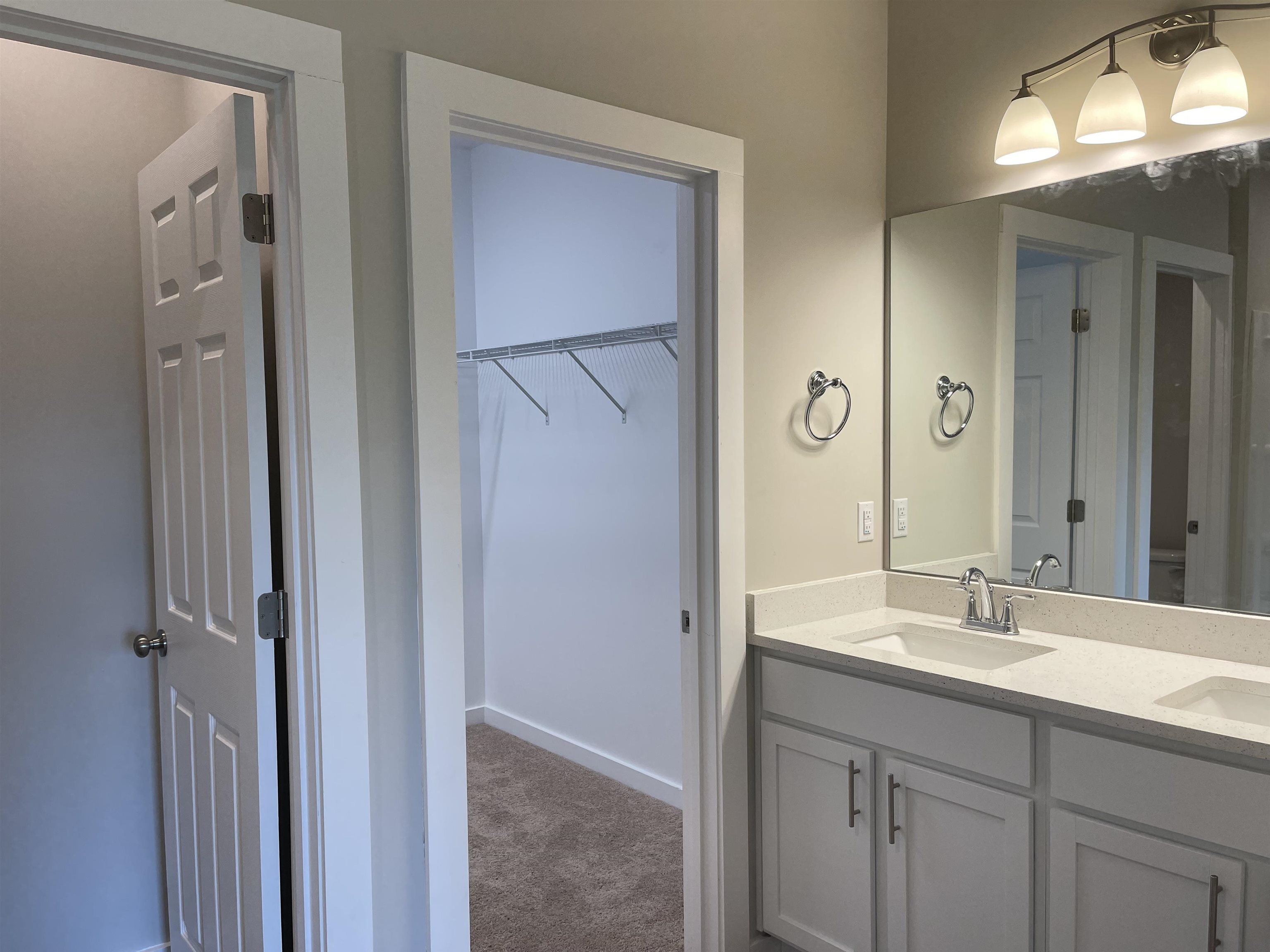 805 Ginger Lee Street Foley, AL 36535 - Photo 2 of 5 Primary Bathroom