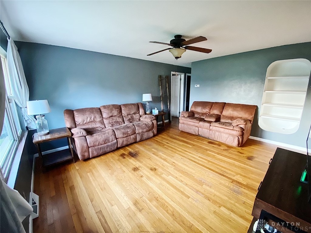 1554 Ridgeway Drive Springfield, OH 45506 - Photo 8 of 24