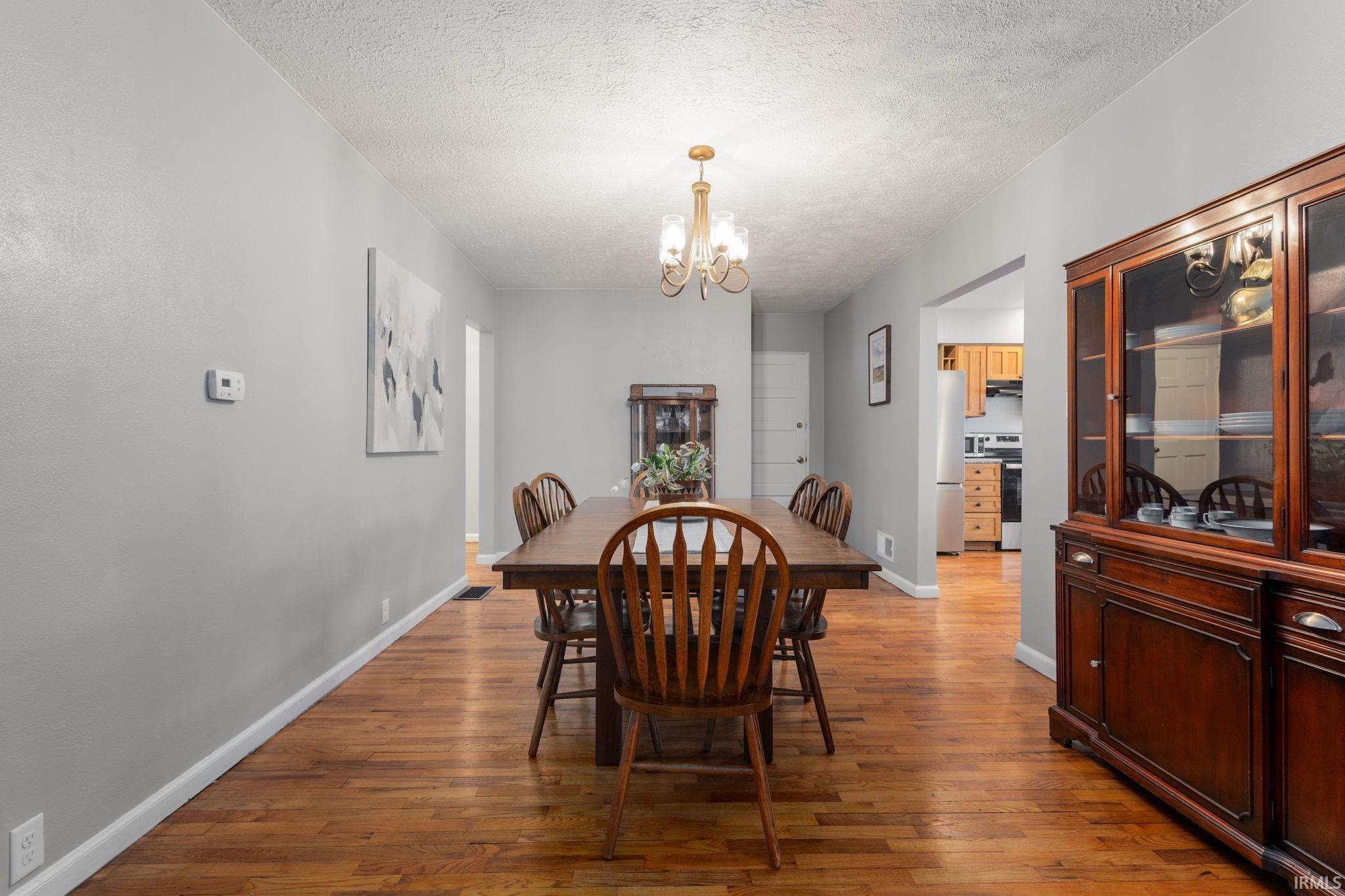 19617 Cleveland Road South Bend, IN 46637 - Photo 8 of 36