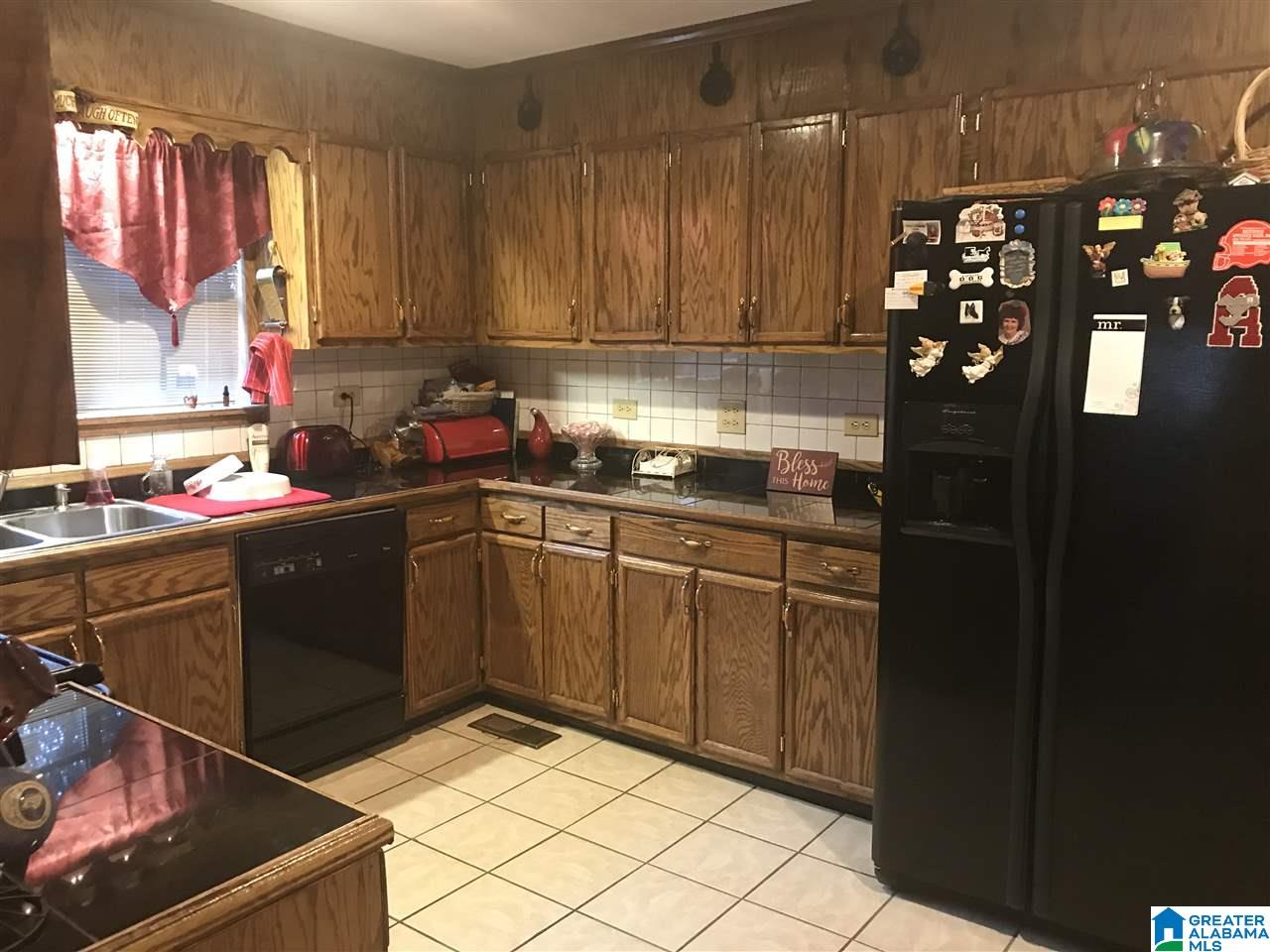 625 5th Street Southwest Graysville, AL 35073 - Photo 3 of 25