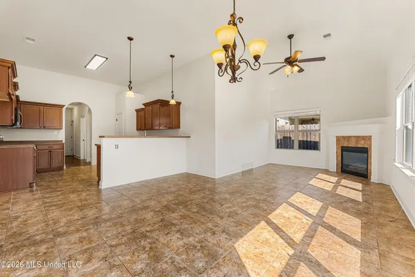 $389,900 | 3482 Lindsey Lane, Southaven, MS 38672