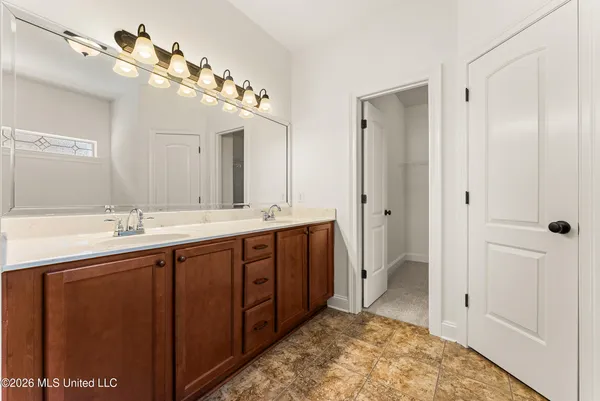 $389,900 | 3482 Lindsey Lane, Southaven, MS 38672