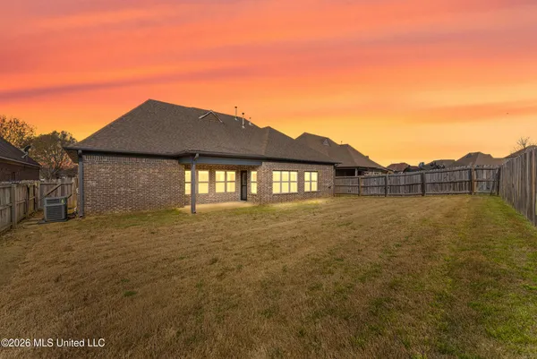 $389,900 | 3482 Lindsey Lane, Southaven, MS 38672