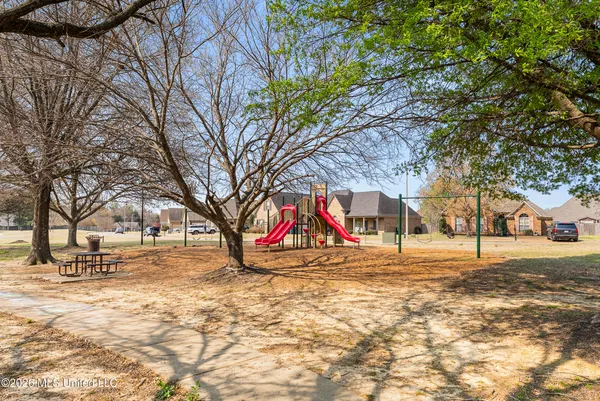 $389,900 | 3482 Lindsey Lane, Southaven, MS 38672