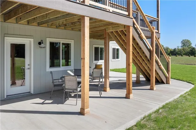 $1,300,000 | 16667 Orchard Road, Basehor, KS 66007