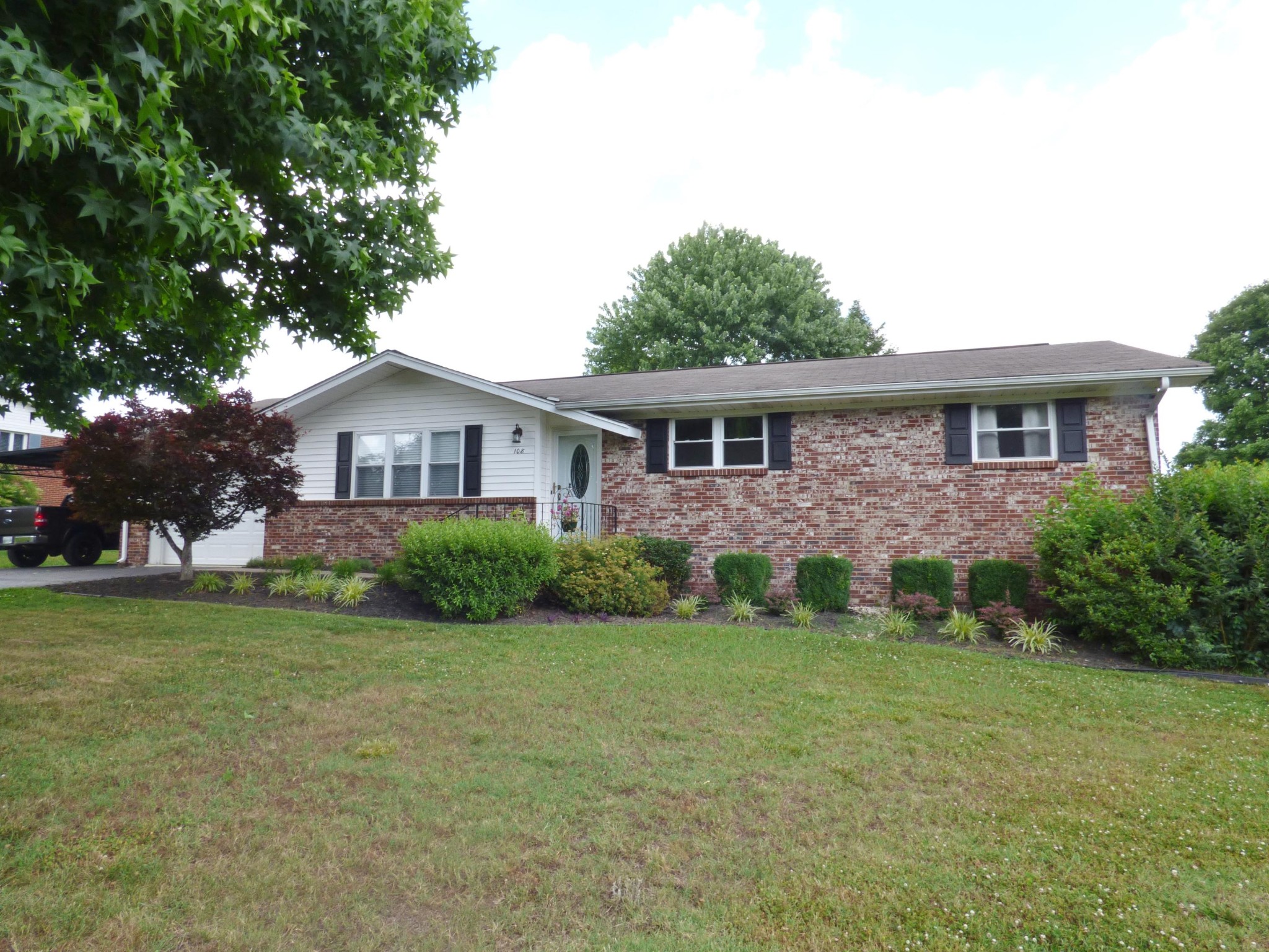 108 Dell Road Maryville, TN 37804 - Photo 1 of 23 Gallery Image 1